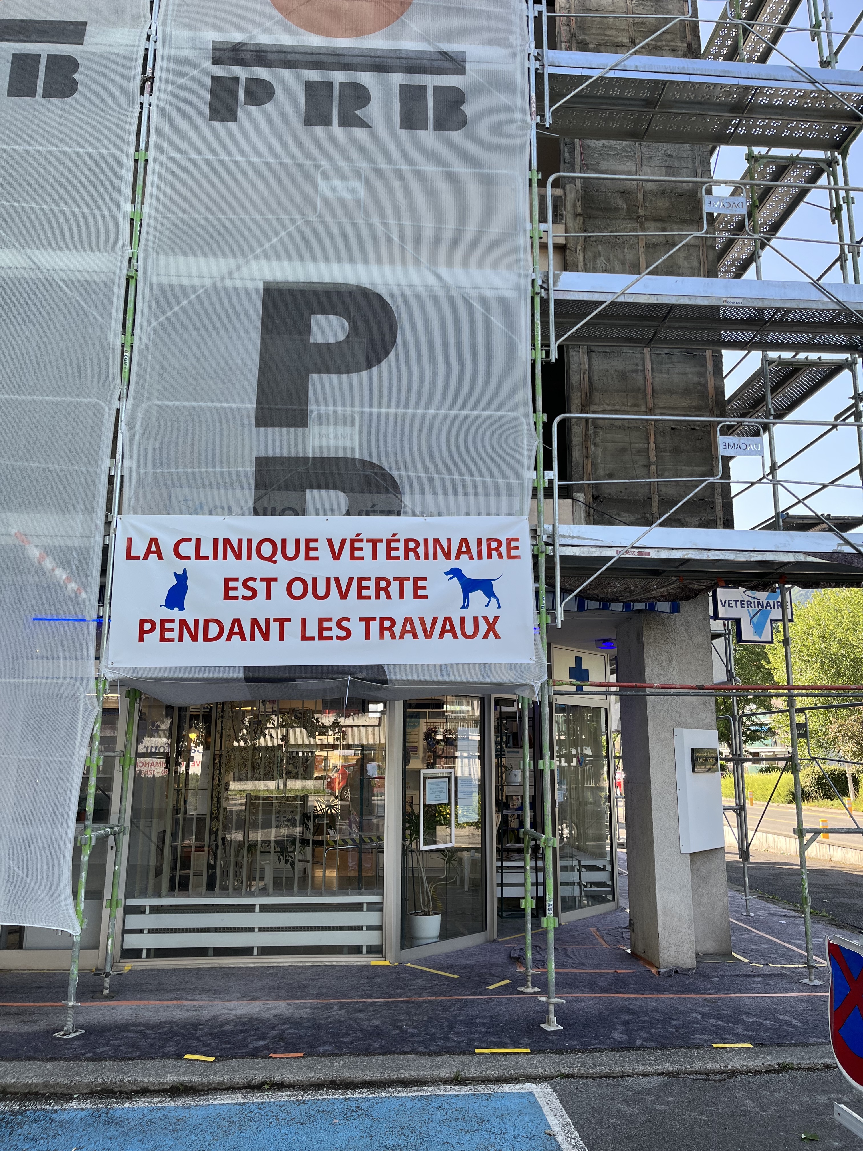 Clinique ouverte pendant les travaux